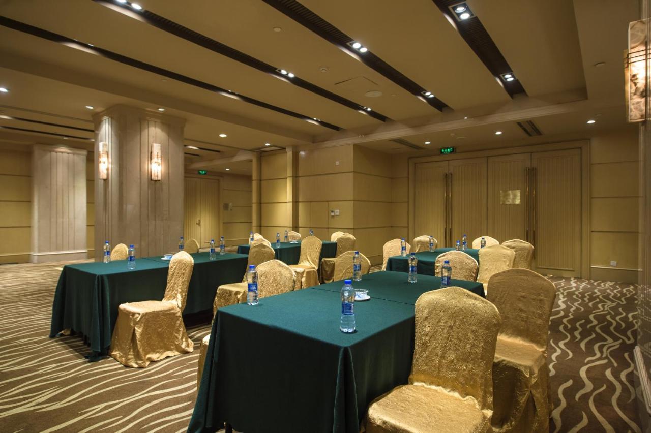 Holiday Inn Downtown Shanghai Eksteriør billede